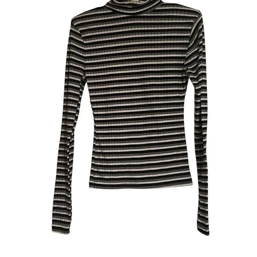 RUE21 Gray Black Striped Mock Neck Ribbed Long Sleeve Pullover Tee Ladies XS